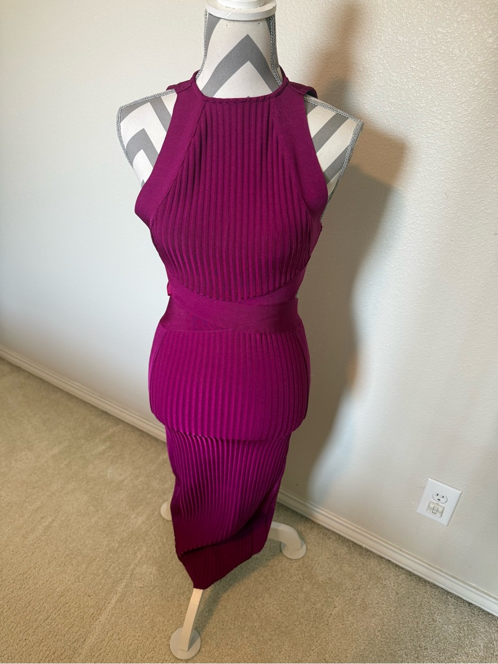 NWT Missguided Cut Out Bandage Midi Dress in Fuchsia